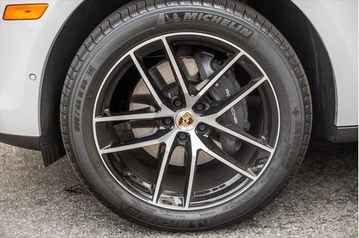 2024 Porsche Macan Macan