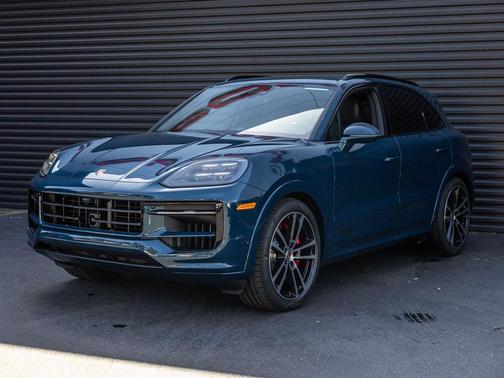 Montego Blue 2026 Porsche Cayenne GTS