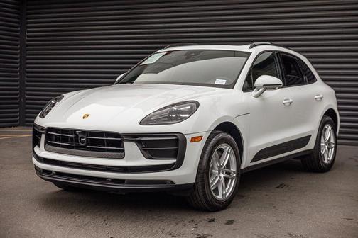 2025 Porsche Macan 