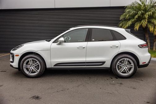 2025 Porsche Macan T