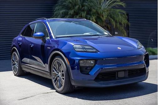 2024 Porsche Macan Base