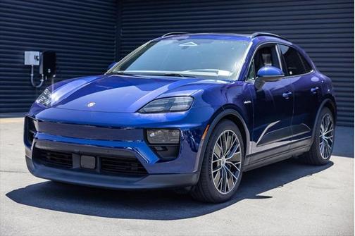 2024 Porsche Macan Base