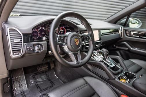 2022 Porsche Cayenne