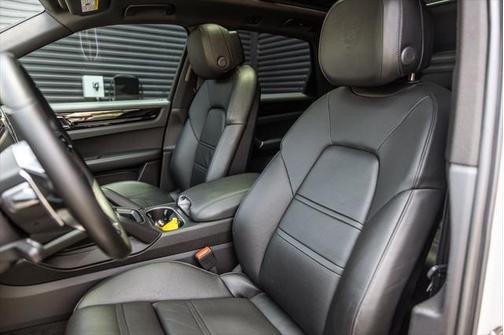 2022 Porsche Cayenne