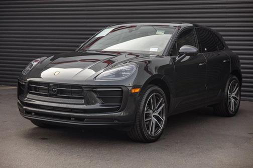 2025 Porsche Macan 