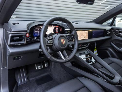 2026 Porsche Macan 4S