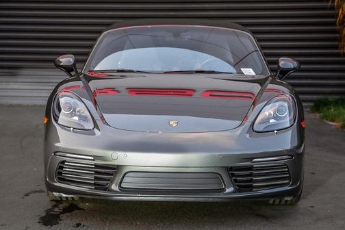 2025 Porsche 718 Boxster S