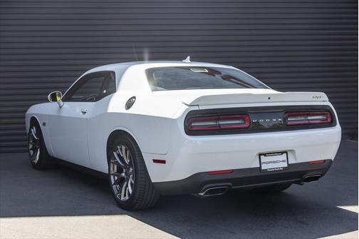 2015 Dodge Challenger SRT 392