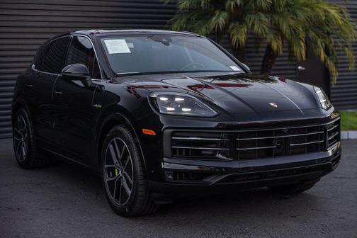 2025 Porsche Cayenne Cayenne E-Hybrid