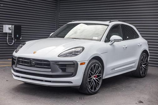2024 Porsche Macan GTS