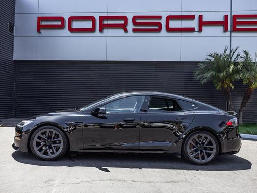 Solid Black 2021 Tesla Model S Plaid