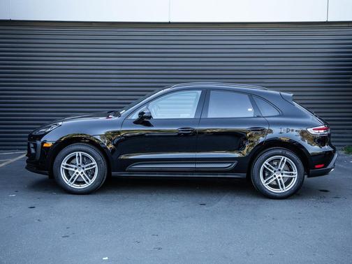 2025 Porsche Macan T