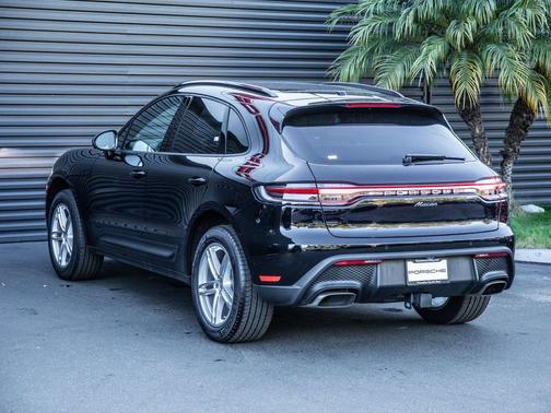 2025 Porsche Macan 