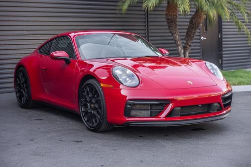 2024 Porsche 911 Carrera GTS