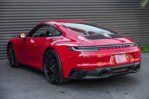 2024 Porsche 911 Carrera GTS