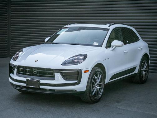 White 2024 Porsche Macan Macan