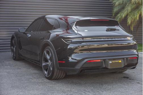 2022 Porsche Taycan 4