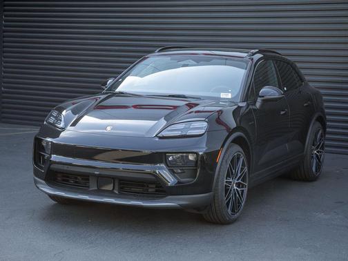 2026 Porsche Macan 