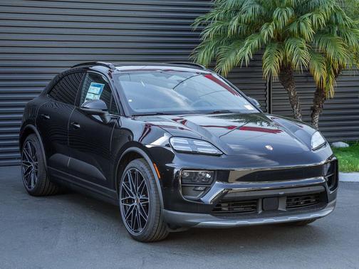 2026 Porsche Macan 