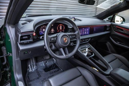 2024 Porsche Macan 4