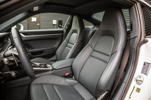 2023 Porsche 911 Carrera