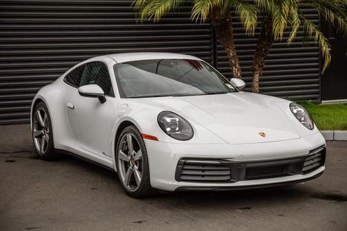 2023 Porsche 911 Carrera