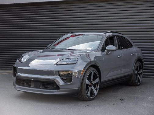 2026 Porsche Macan 4