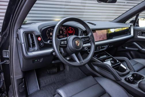 2025 Porsche Cayenne Base