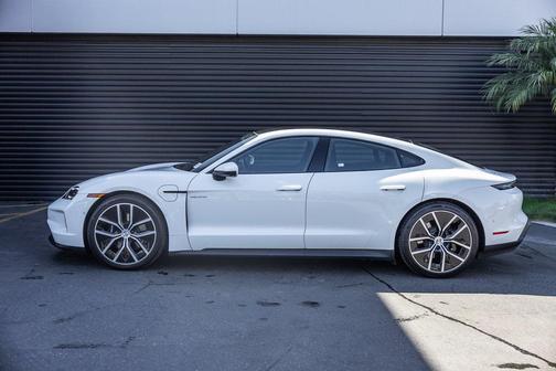 2025 Porsche Taycan 4