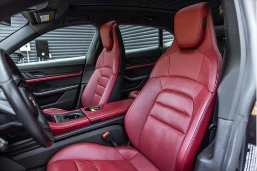 2022 Porsche Taycan Cross Turismo 4