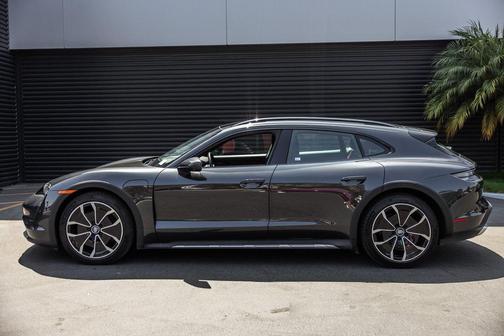 2022 Porsche Taycan 4
