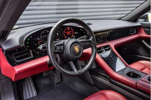 2022 Porsche Taycan Cross Turismo 4