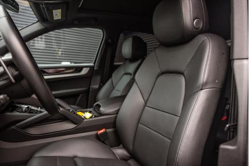 2024 Porsche Cayenne