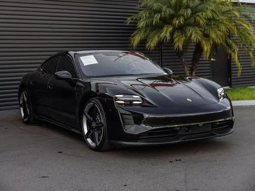 2023 Porsche Taycan GTS