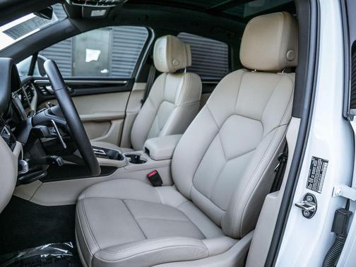 White 2026 Porsche Macan Macan