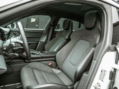 2021 Porsche Taycan 4