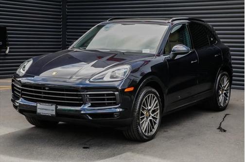 2023 Porsche Cayenne Platinum Edition