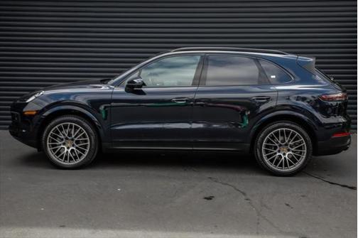 2023 Porsche Cayenne Platinum Edition