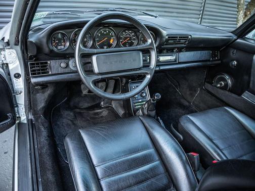 1986 Porsche 911 Carrera