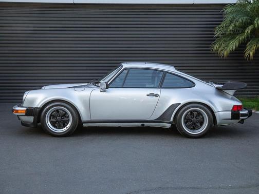 1986 Porsche 911 Carrera