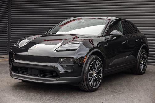2025 Porsche Macan Electric
