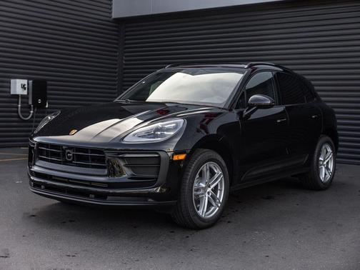 2026 Porsche Macan 