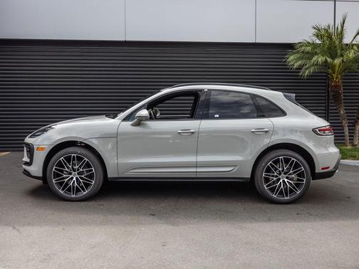 Chalk 2026 Porsche Macan Macan