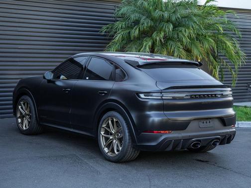 2024 Porsche Cayenne Turbo GT