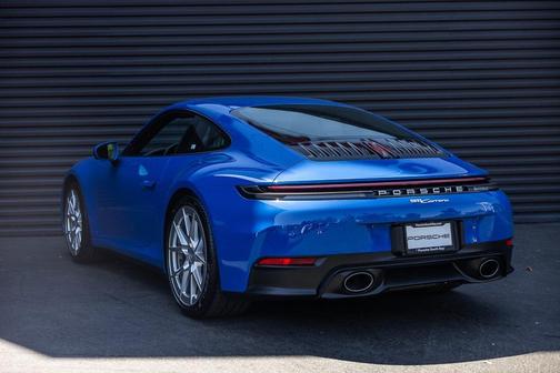 2025 Porsche 911 Carrera