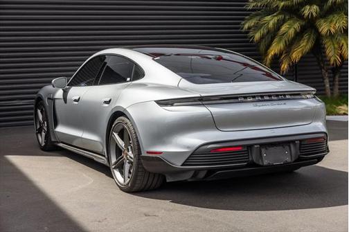 2021 Porsche Taycan Turbo S