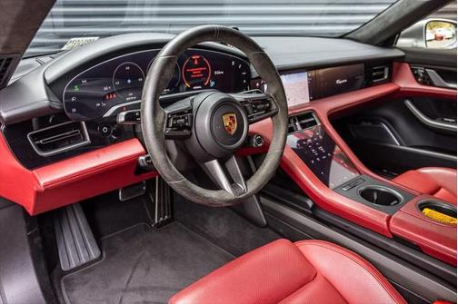 2021 Porsche Taycan Turbo S