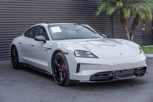 2025 Porsche Taycan GTS