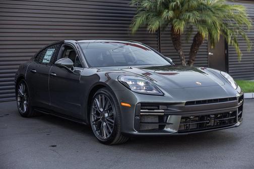 2026 Porsche Panamera GTS