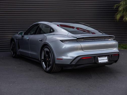 2026 Porsche Taycan 4